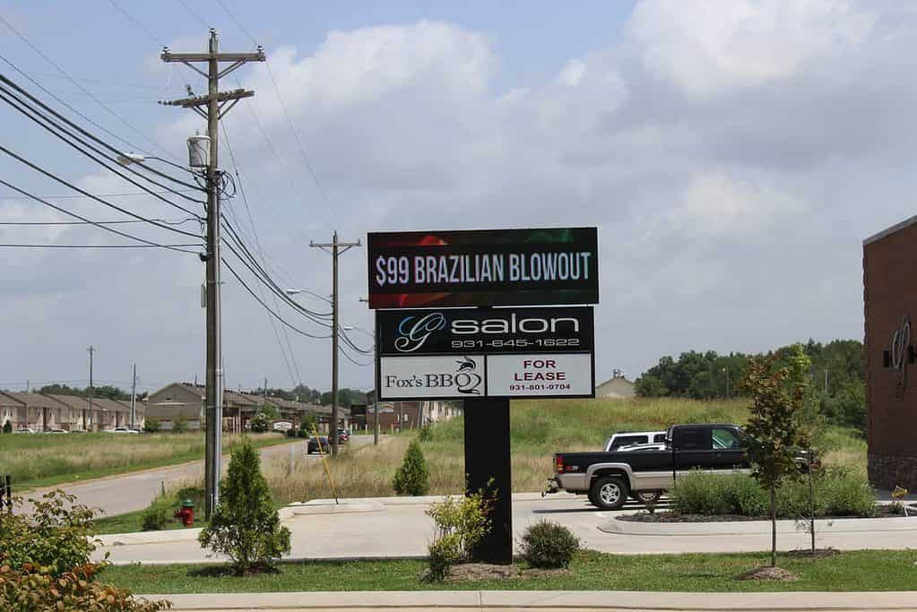 Outdoor LED Sign G's Salon Clarksville, TN