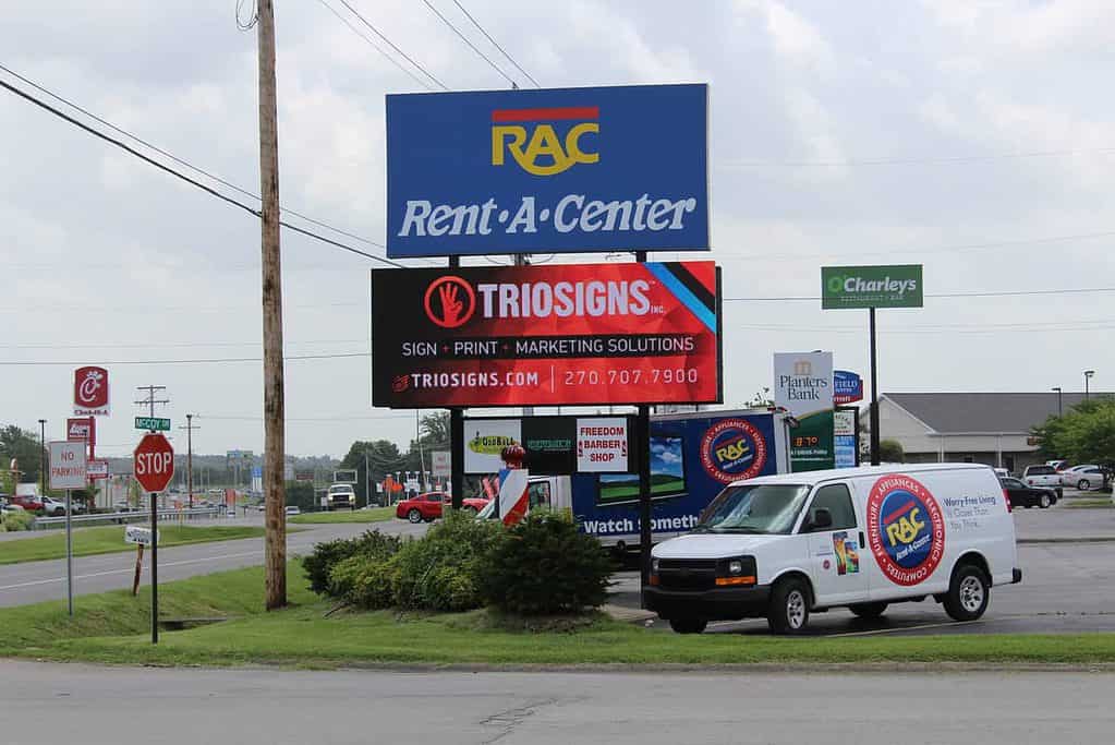 Outdoor LED Sign for advertising Rent-A-Center Hopkinsville, Tn